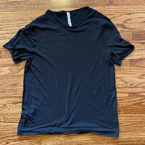 Lululemon T-Shirt